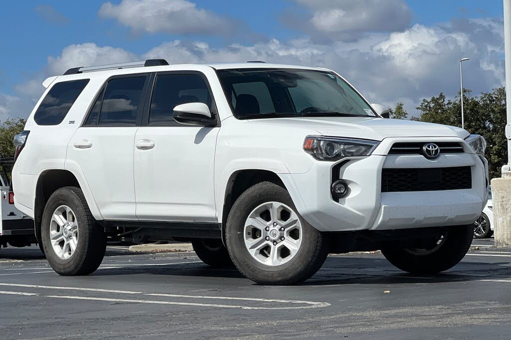 2023 Toyota 4Runner SR5 RWD