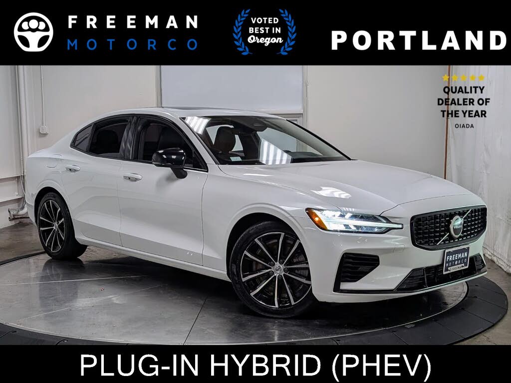 2023 Volvo S60 Recharge T8 Core Dark Theme eAWD