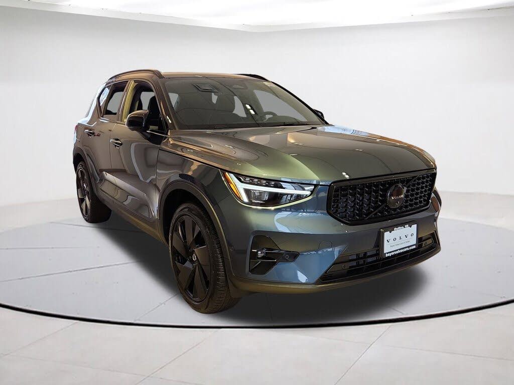2026 Volvo XC40 B5 Ultra Black Edition AWD