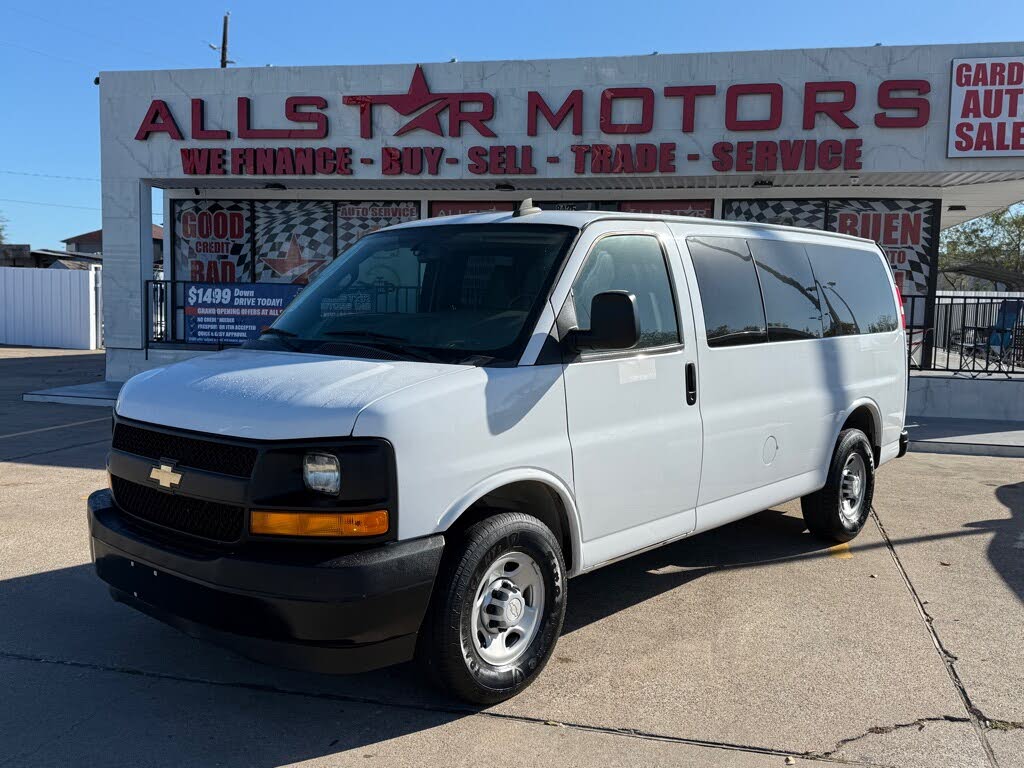 2017 Chevrolet Express 2500 LS RWD