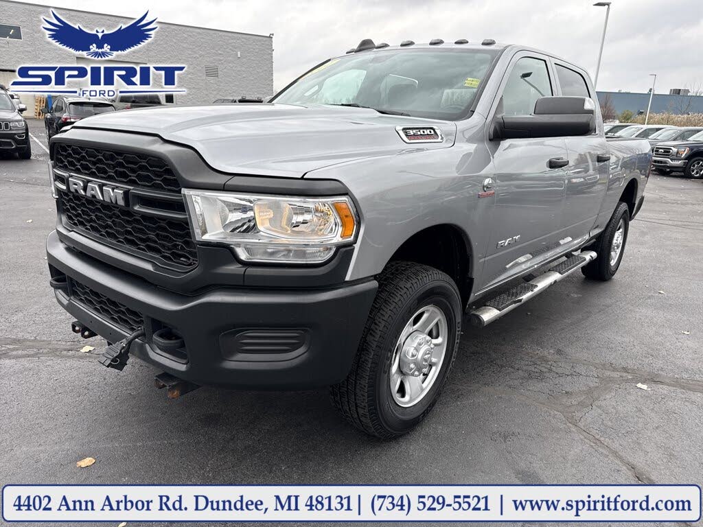 2022 RAM 3500 Tradesman Crew Cab 4WD