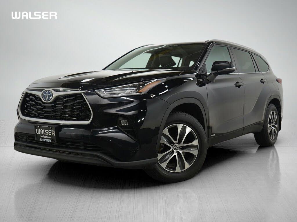 2022 Toyota Highlander Hybrid XLE AWD