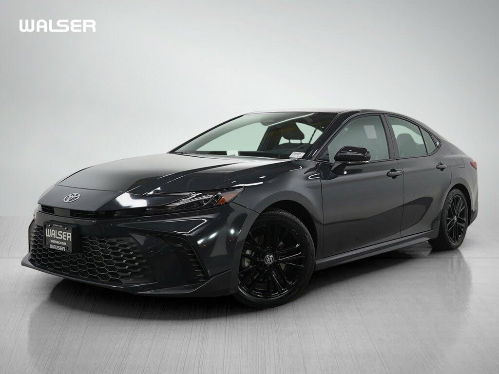 2025 Toyota Camry SE FWD