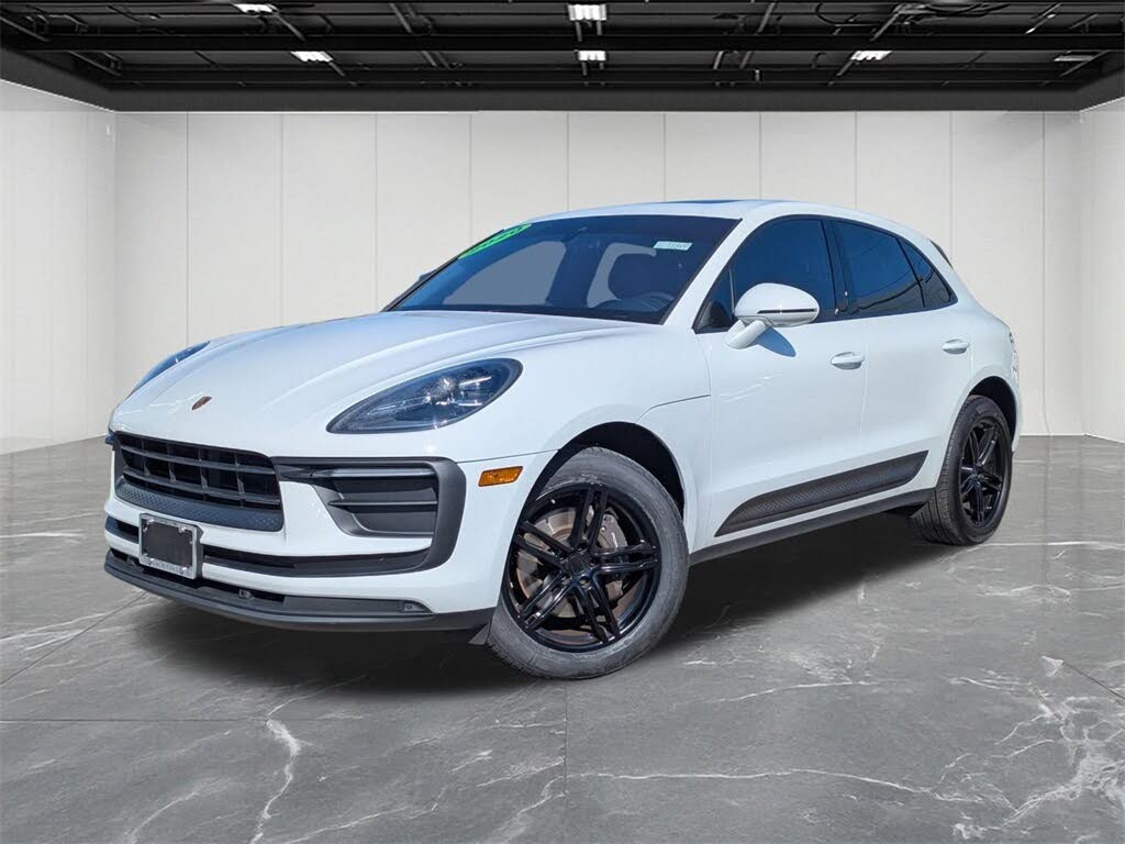 2022 Porsche Macan AWD