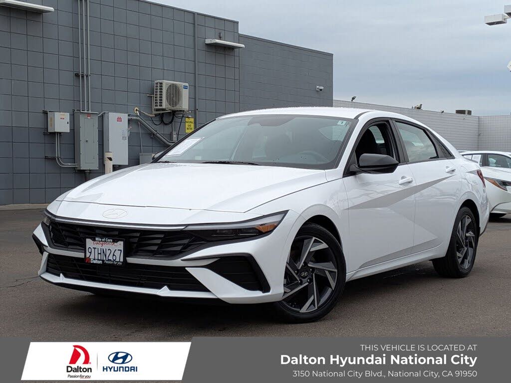 2025 Hyundai Elantra SEL Sport FWD