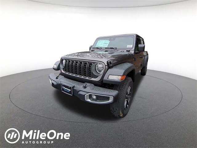 2025 Jeep Gladiator Sport S Crew Cab 4WD