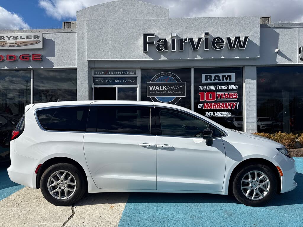 Chrysler Grand Caravan SXT FWD 2024
