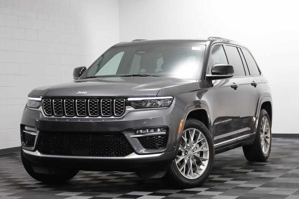 2025 Jeep Grand Cherokee Summit 4WD