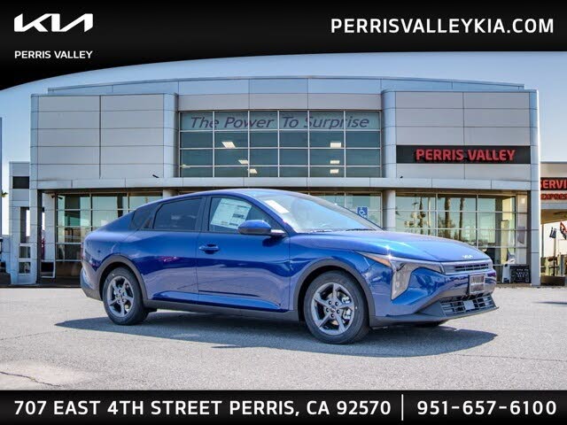 2025 Kia K4 LXS FWD