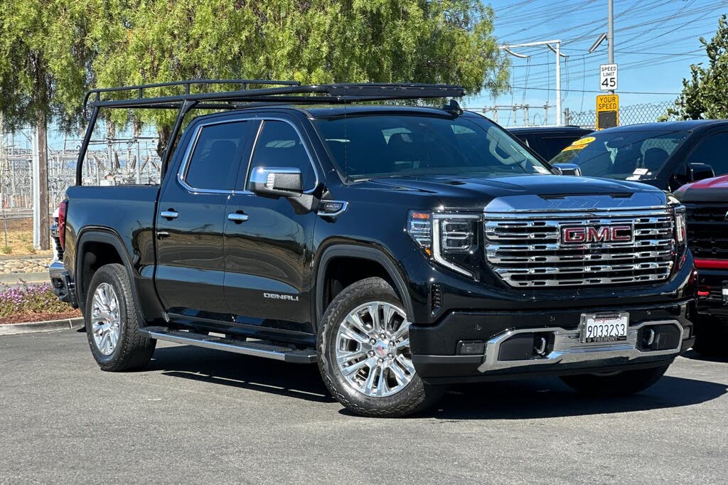 2023 GMC Sierra 1500 Denali Crew Cab 4WD