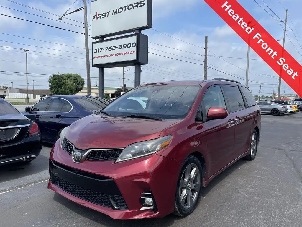 2019 Toyota Sienna SE 8-Passenger FWD