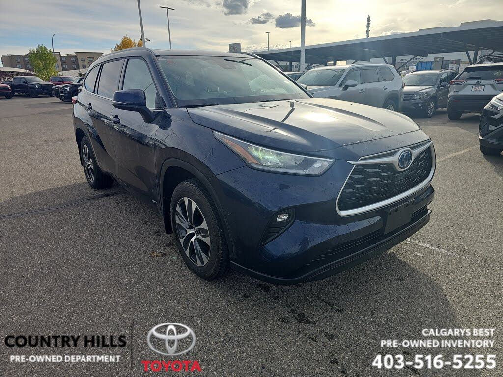 2022 Toyota Highlander Hybrid XLE AWD