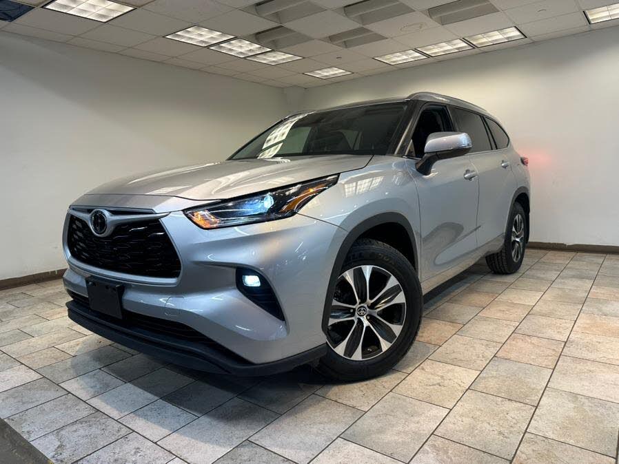 2021 Toyota Highlander XLE AWD