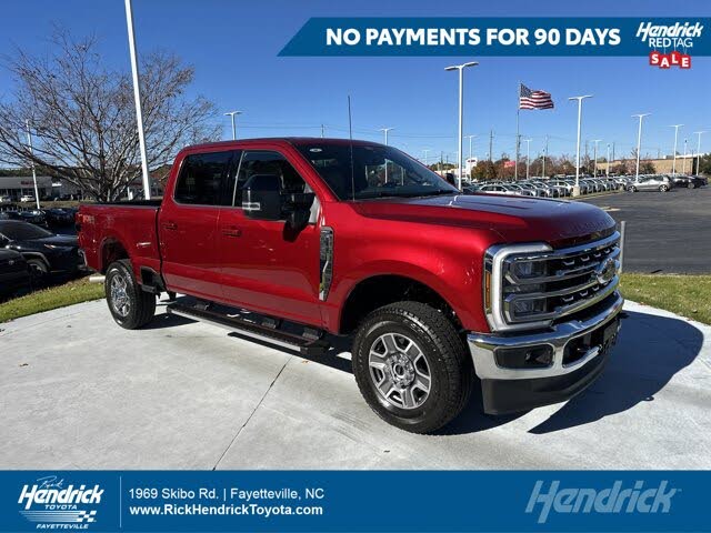 2025 Ford F-250 Super Duty Lariat Crew Cab 4WD