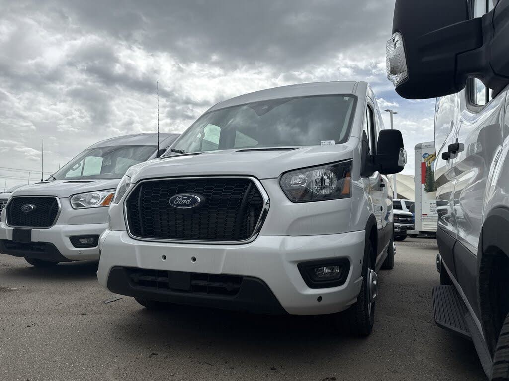 2025 Ford Transit Passenger 350 XLT Medium Roof LB AWD