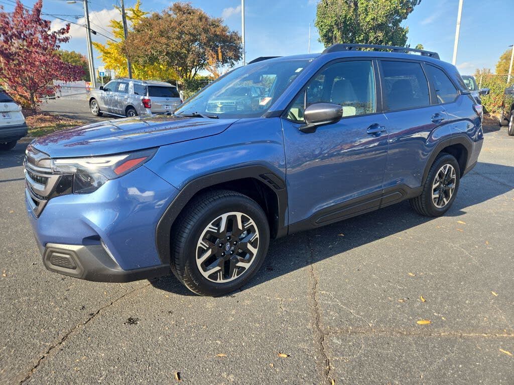2025 Subaru Forester Premium Crossover AWD