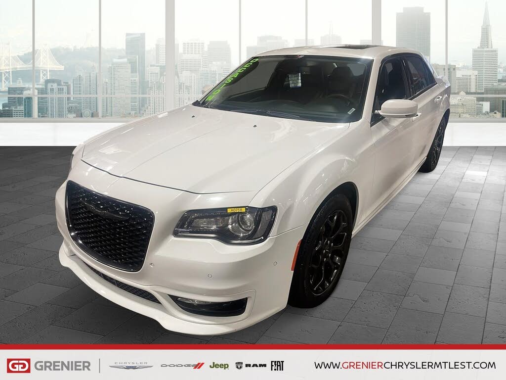 2023 Chrysler 300 Touring L AWD