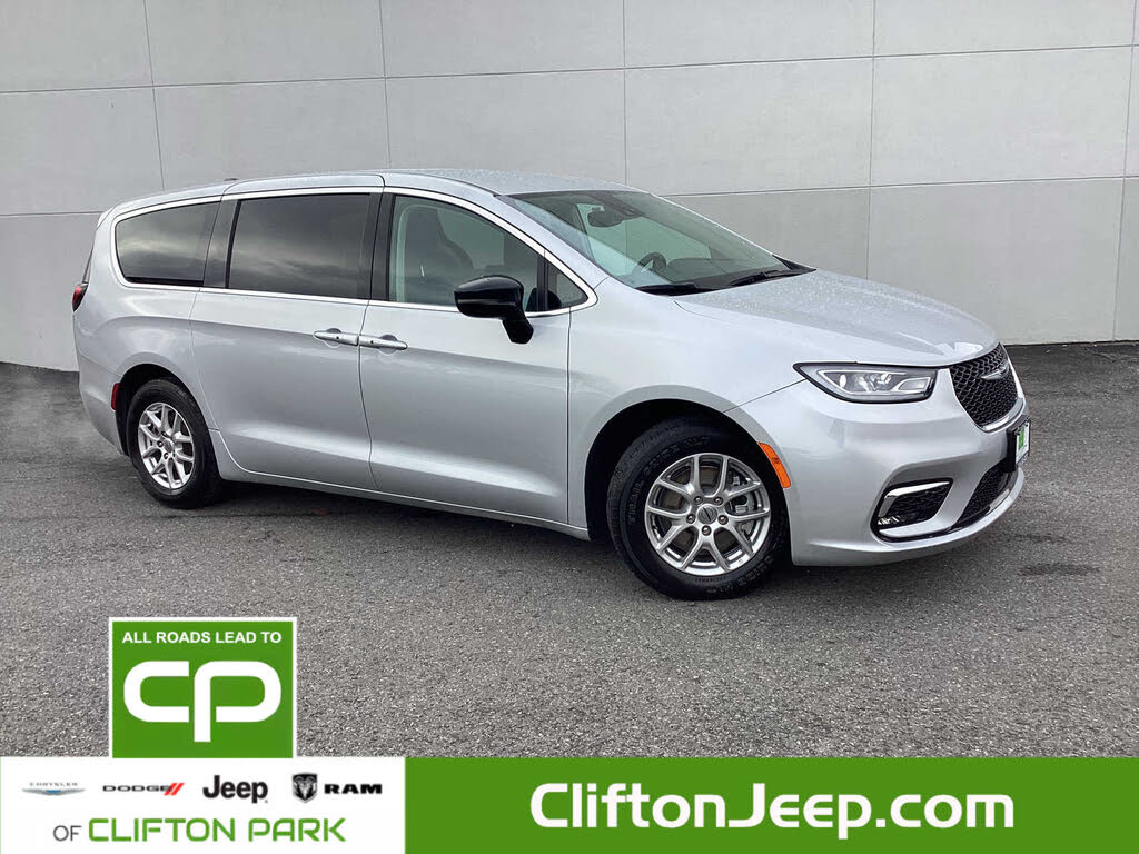 2024 Chrysler Pacifica Touring L FWD