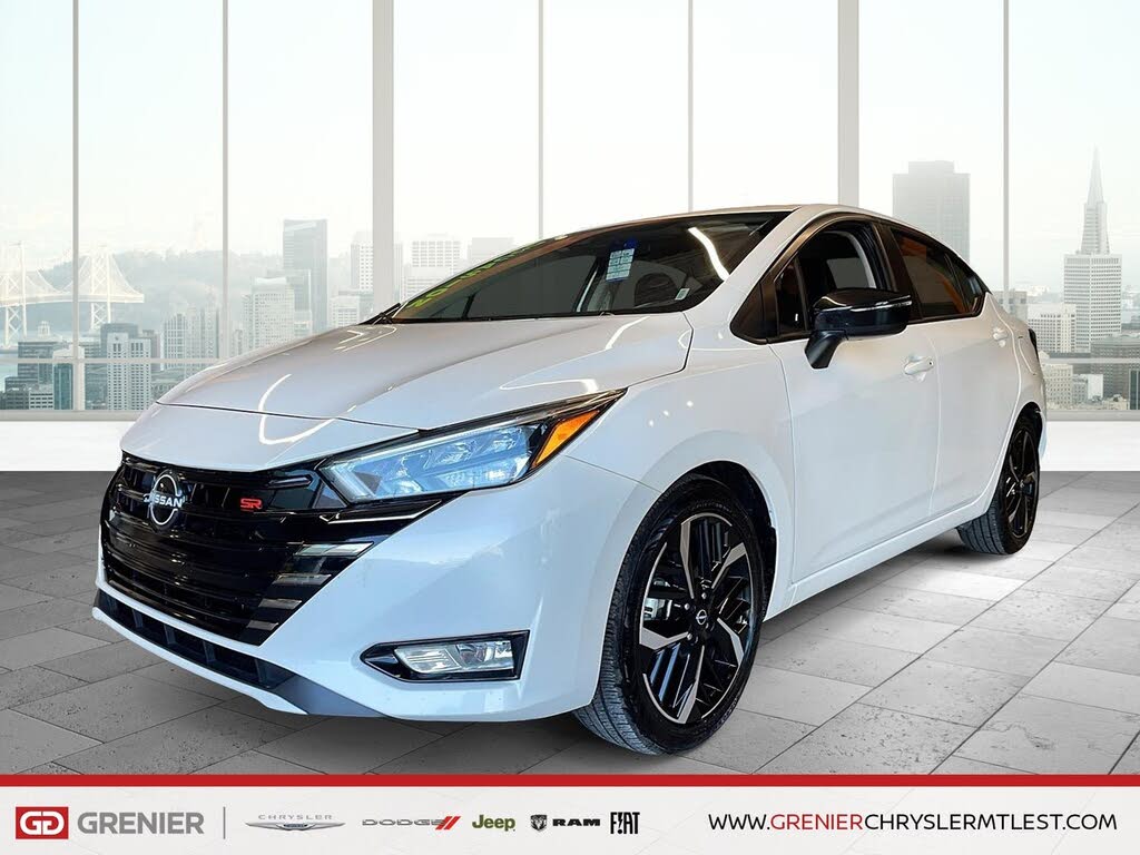 Nissan Versa SR FWD 2024