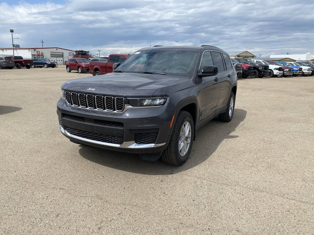 2025 Jeep Grand Cherokee L Laredo 4WD