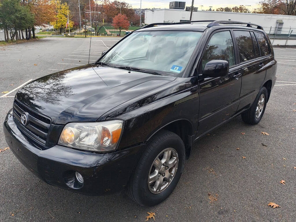 2005 Toyota Highlander Base V6 AWD