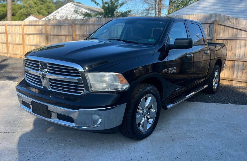 2013 RAM 1500 SLT Crew Cab 4WD