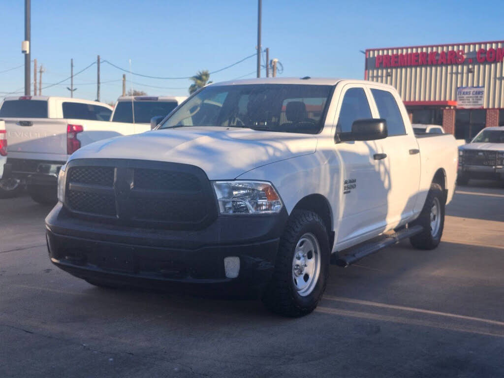2022 RAM 1500 Classic Tradesman Crew Cab 4WD