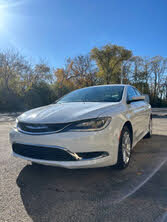 Chrysler 200 Limited Sedan FWD