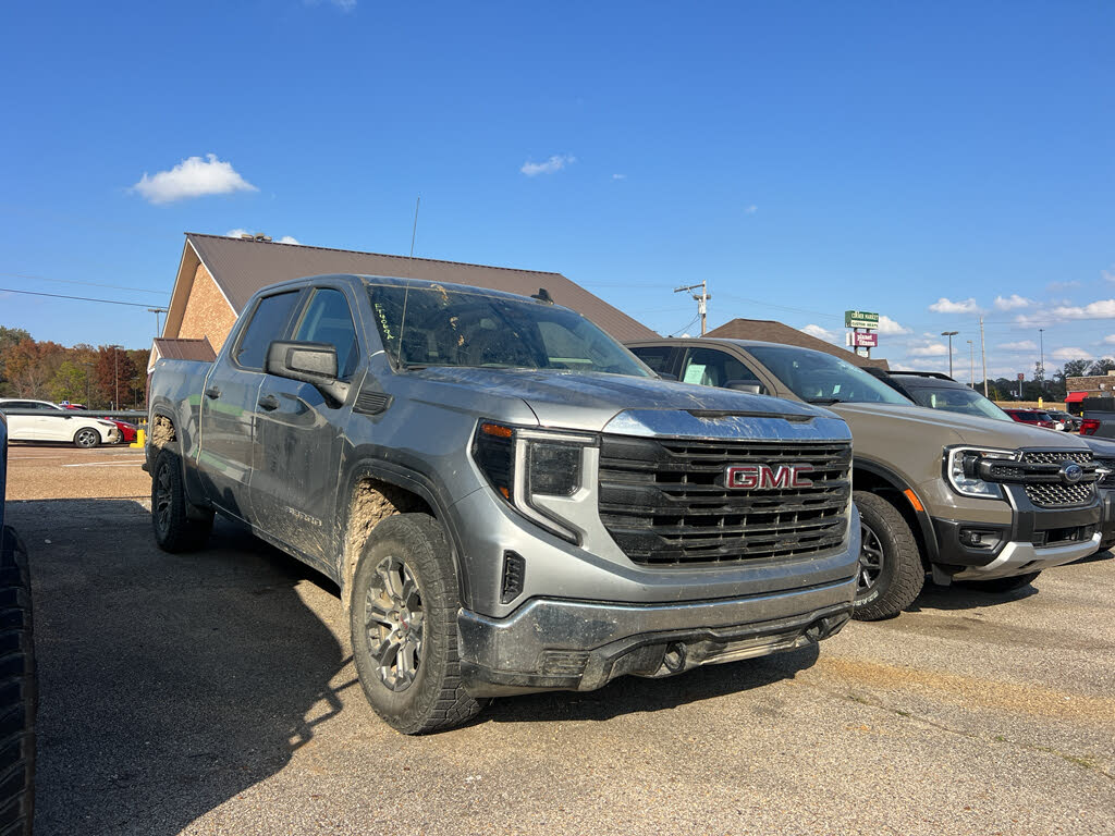 2024 GMC Sierra 1500 Pro Crew Cab 4WD