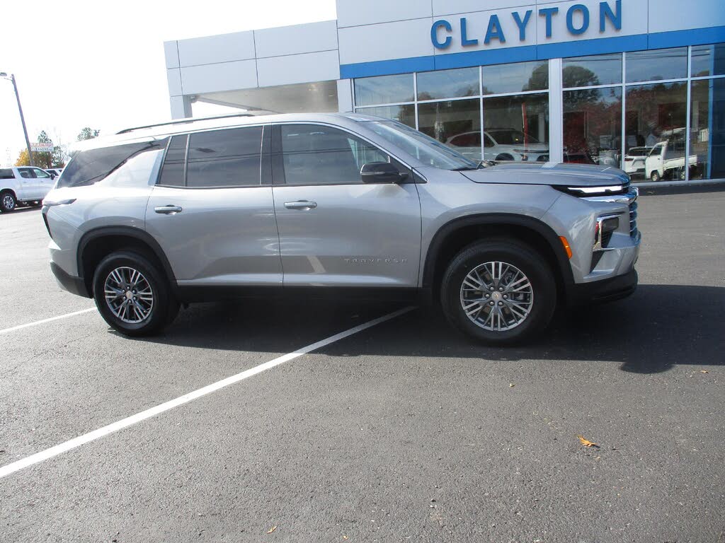 2025 Chevrolet Traverse LT FWD