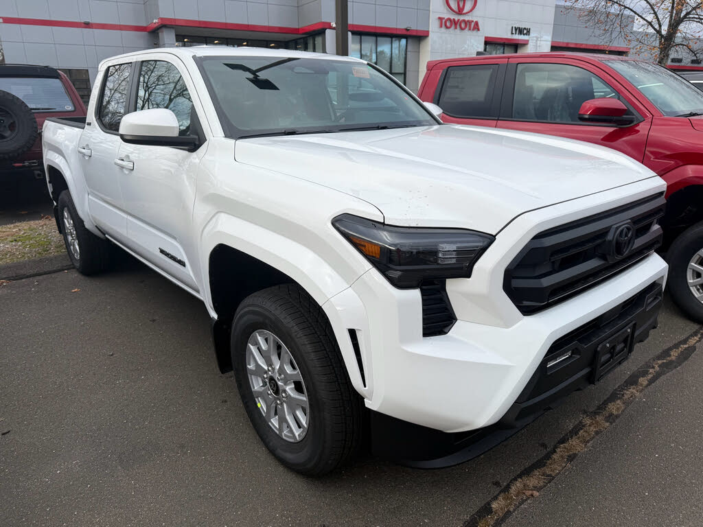 2025 Toyota Tacoma SR5 Double Cab 4WD
