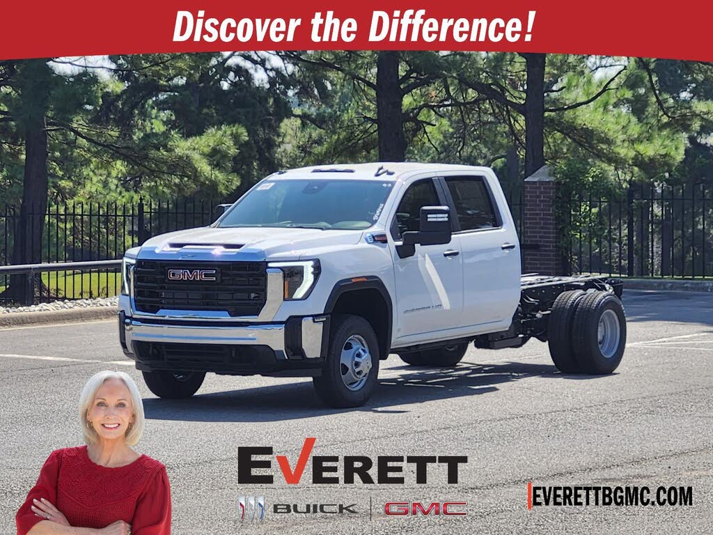 2026 GMC Sierra 3500HD Chassis Pro Crew Cab 4WD