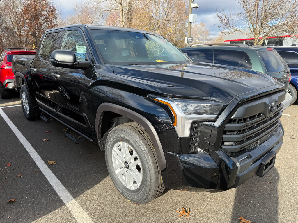 2026 Toyota Tundra SR5 CrewMax Cab 4WD