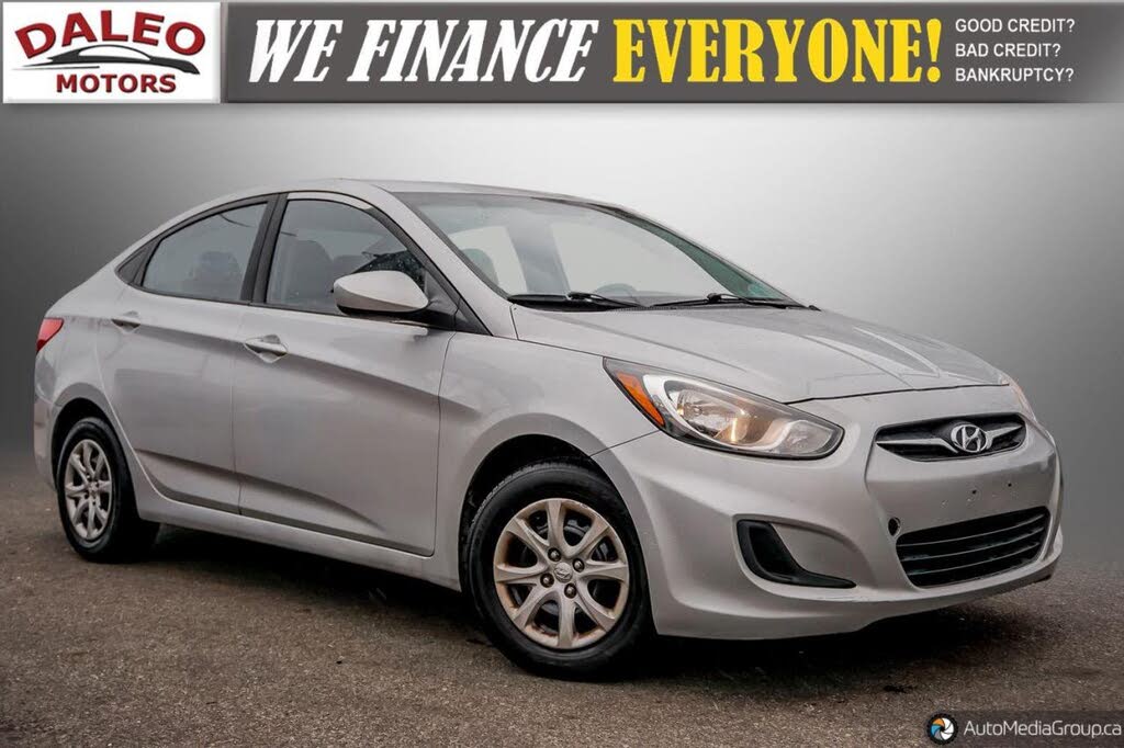 2013 Hyundai Accent GL Sedan FWD