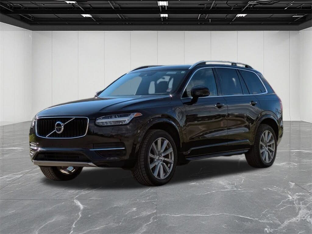 2016 Volvo XC90 T8 Momentum eAWD