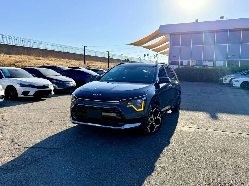 2024 Kia Niro SX Touring FWD