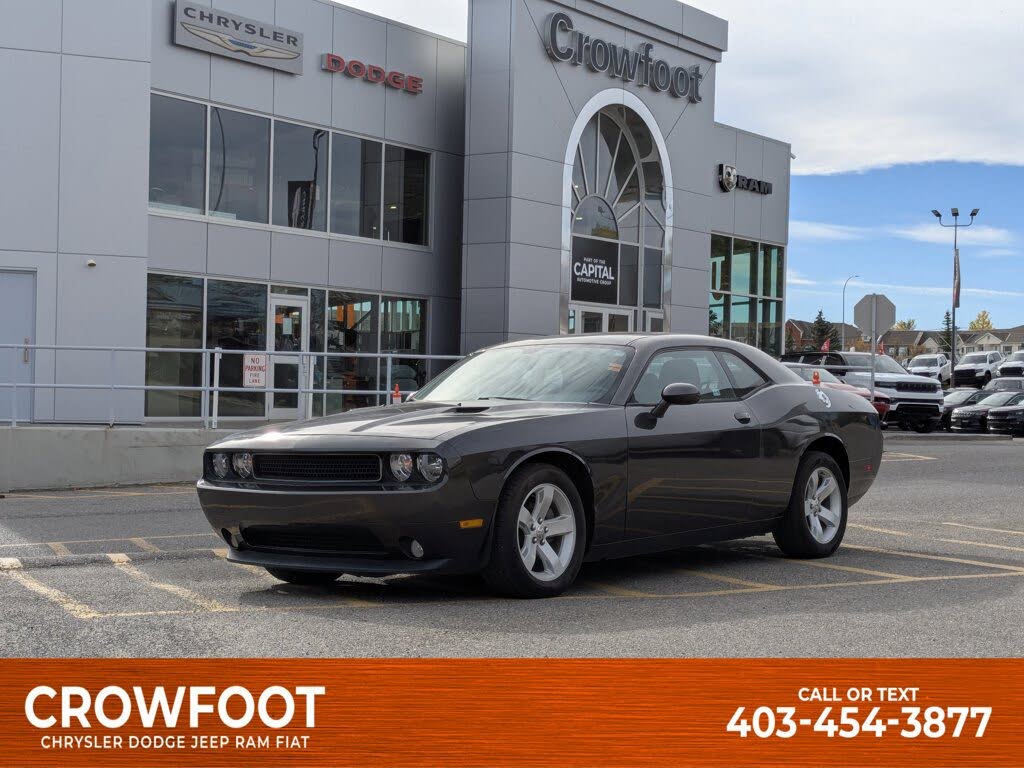 2014 Dodge Challenger SXT RWD
