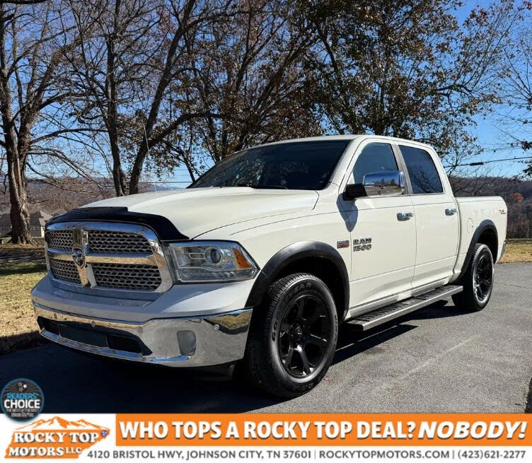 2017 RAM 1500 Laramie Crew Cab 4WD