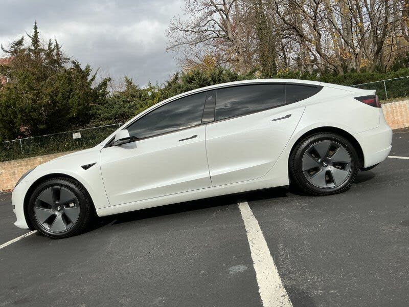 2022 Tesla Model 3 Long Range AWD