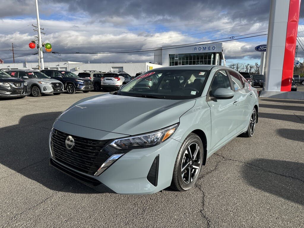 2024 Nissan Sentra SV FWD