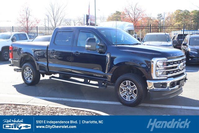 2025 Ford F-250 Super Duty Lariat Crew Cab 4WD