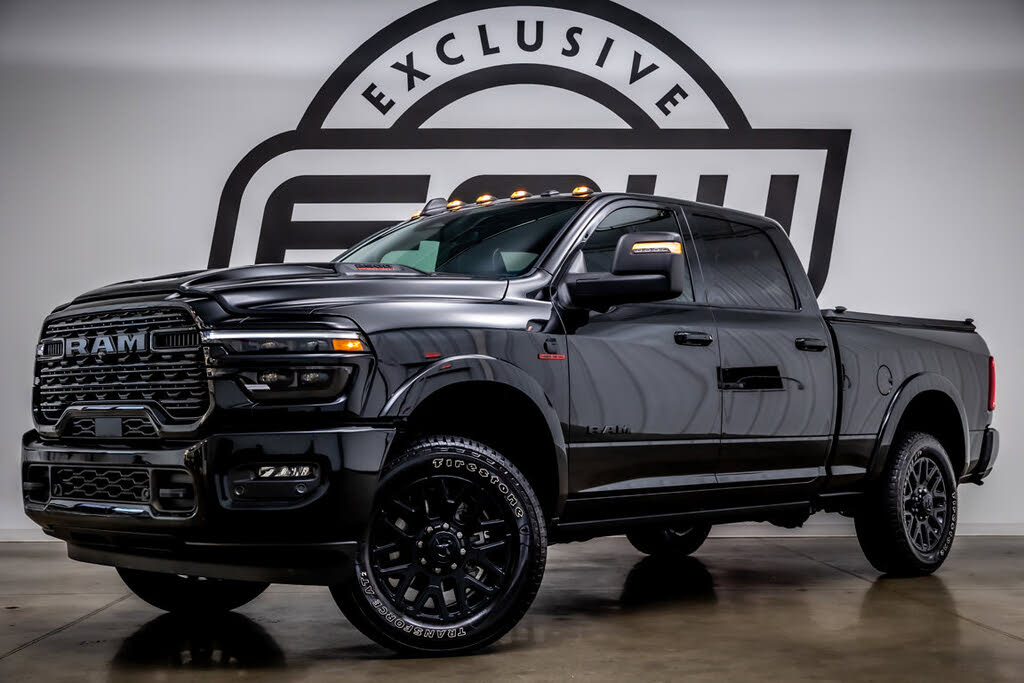 2025 RAM 2500 Limited Crew Cab 4WD