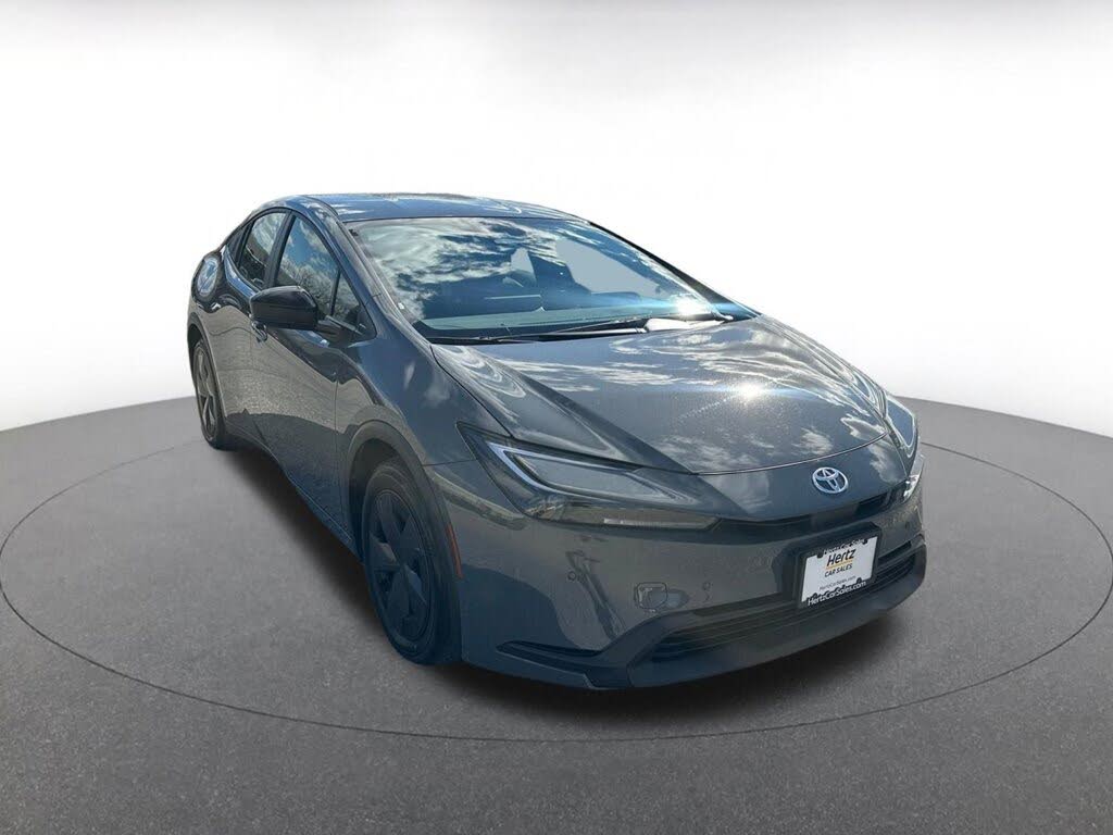 2025 Toyota Prius LE FWD