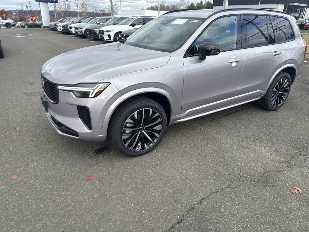 2026 Volvo XC90 B6 Ultra Dark 7-Passenger AWD