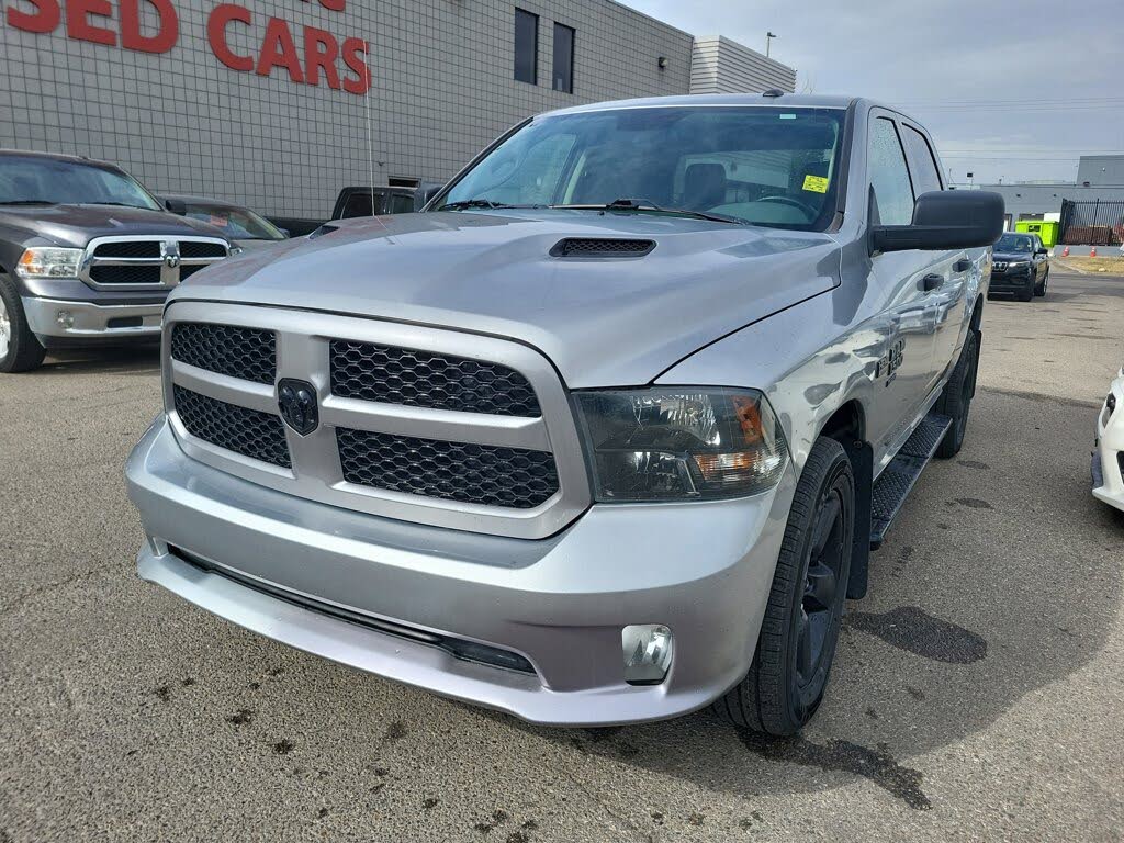2019 RAM 1500 Classic Express Crew Cab 4WD