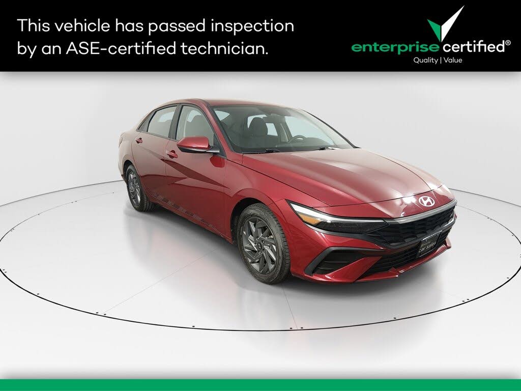 2024 Hyundai Elantra SEL FWD