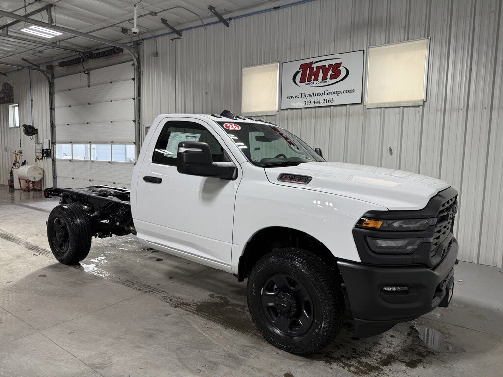 2026 RAM 3500 Chassis Tradesman Regular Cab 4WD