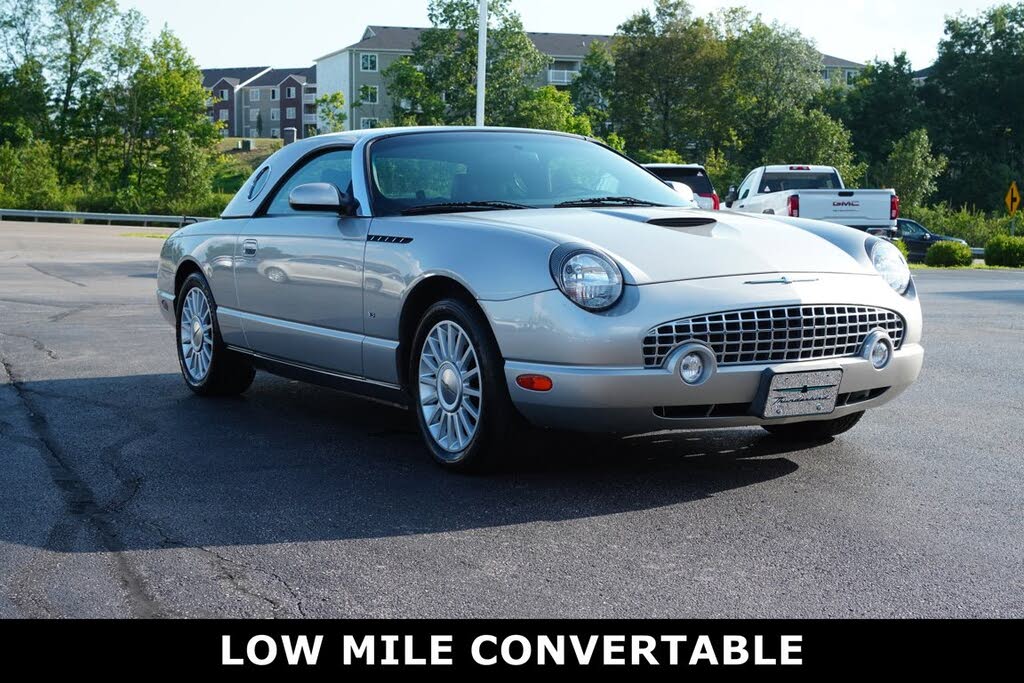 2004 Ford Thunderbird Deluxe RWD