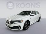 Volkswagen Passat 2.0T R-Line FWD