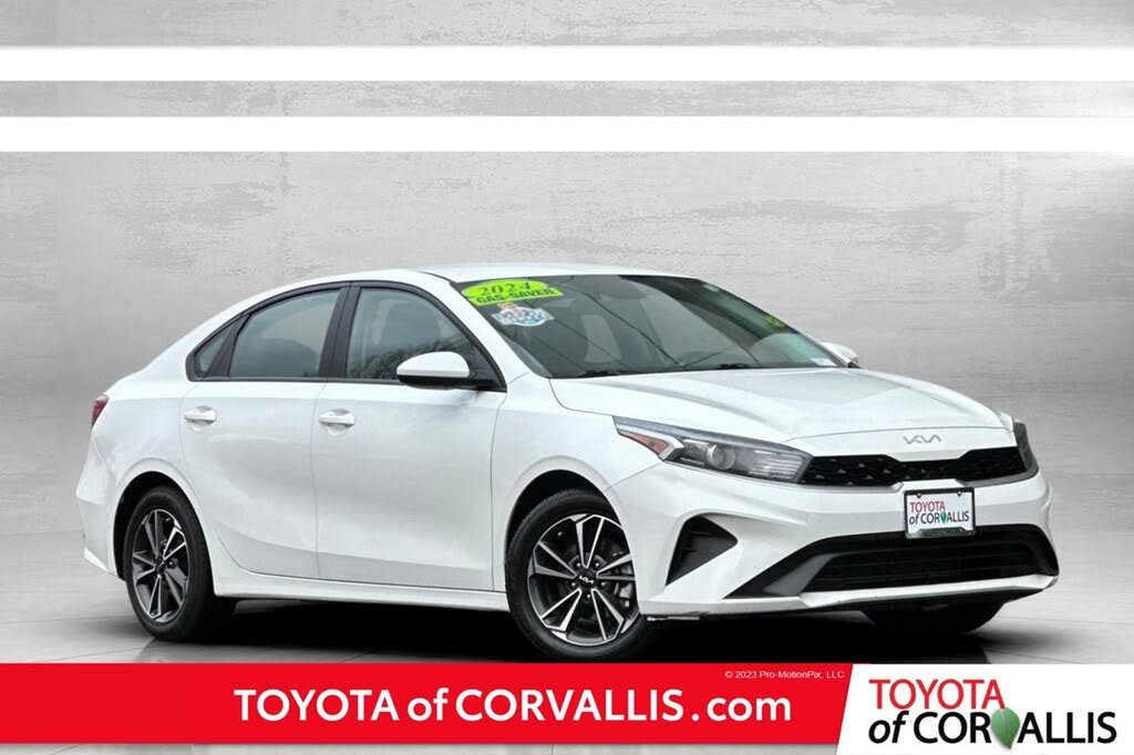 2024 Kia Forte LXS FWD